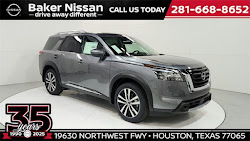 2025 Nissan Pathfinder Platinum
